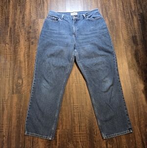 L.L. Bean Classic Fit Curvy Blue Jeans Size 14 PET